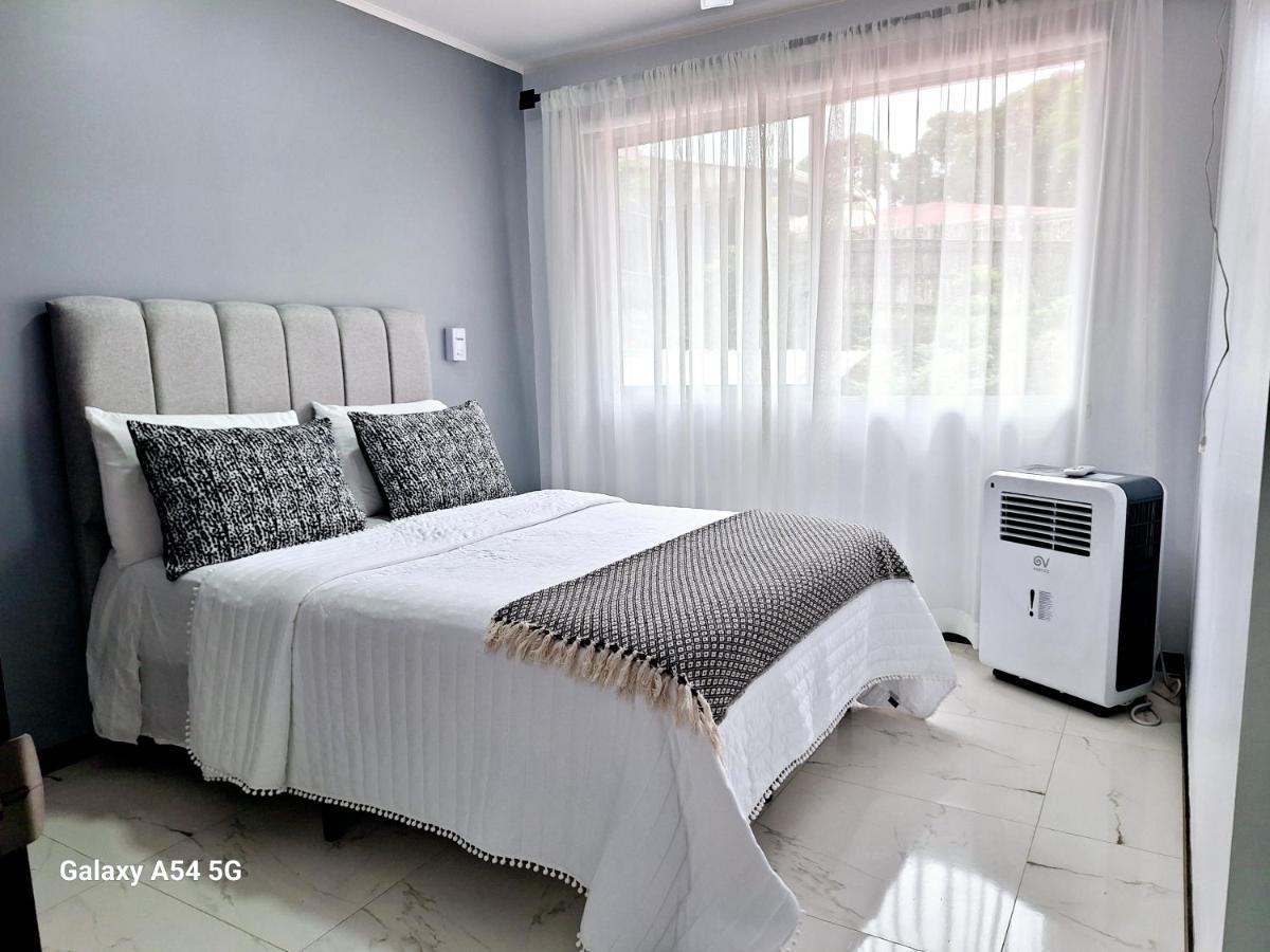 Отель Casa Victoria Cr San Isidro De El General Экстерьер фото